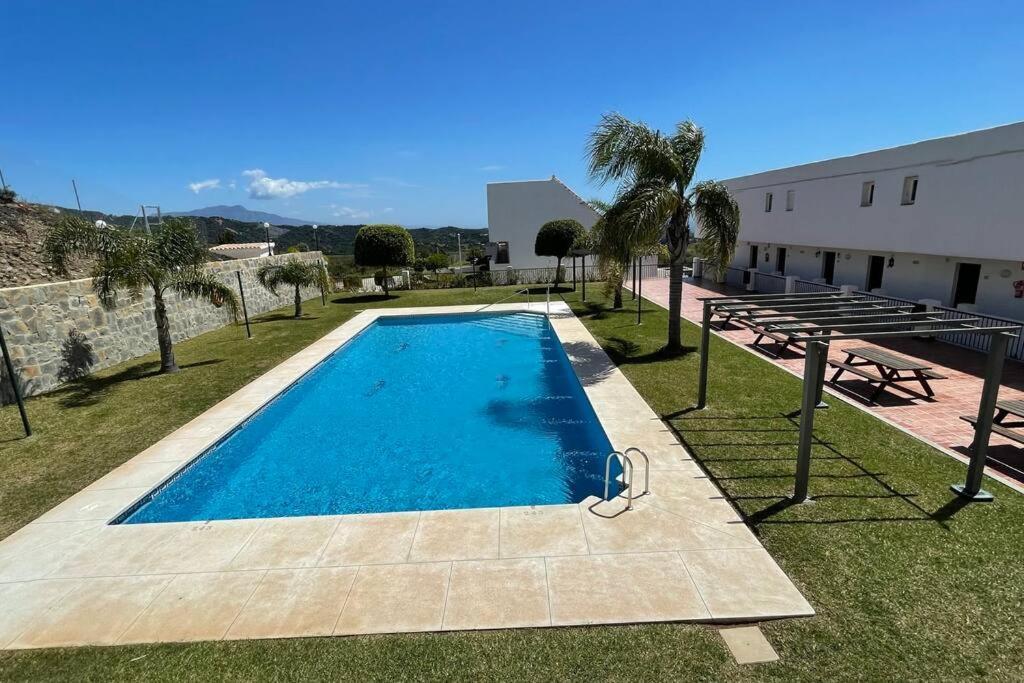 Апартаменты Atico Con Bonita Vista. En Urbanizacion Privada.! Эстепона Экстерьер фото